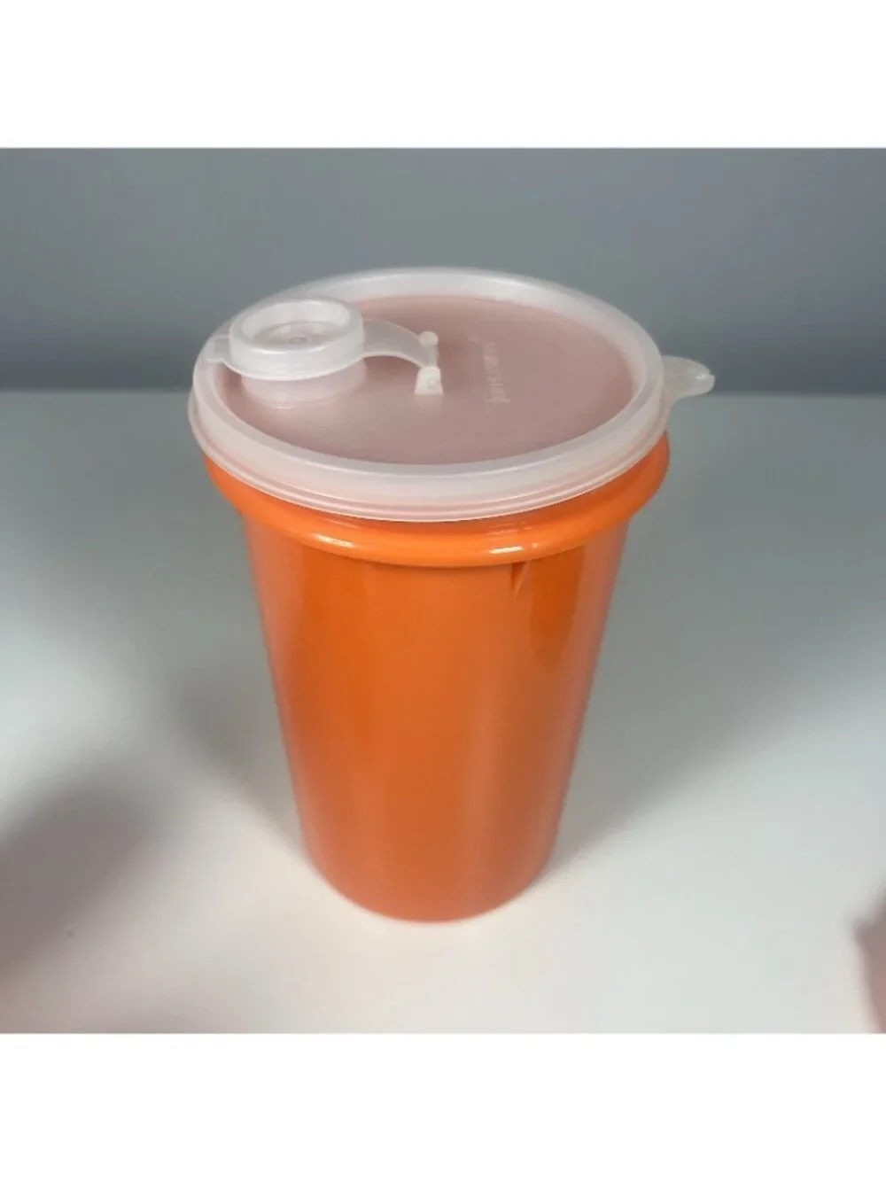 Tupperware 9 pc Orange Juice Set Juicer Pitcher Lid 6 Cups Orange NOS